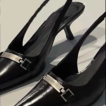 Black British Style High Heels Female Elastic Band Pointed Toe 2023 New Summer Stiletto All-match Sandals Metal Decor Party Bat