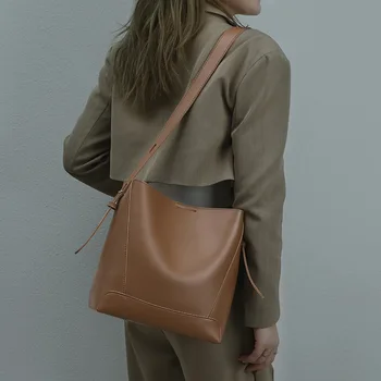 Fashion Women Bucket Shoulder Bag PU Leather High Capacity Crossbody Bags Solid Versatile Female Shoulder Handranks for Women