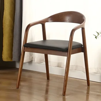 Laisvalaikio kėdė Šiaurės šalių modernios minkštos kėdės Virtuvė paprasta su atlošu Medžio masyvo valgomojo kėdės Restorano laisvalaikio derybos