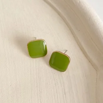 Žalia glazūra Kvadratiniai auskarai Minimalistiniai universalūs emaliuoti auskarai moterims Mada gaivinantys maži auskarai Šiuolaikiniai papuošalai