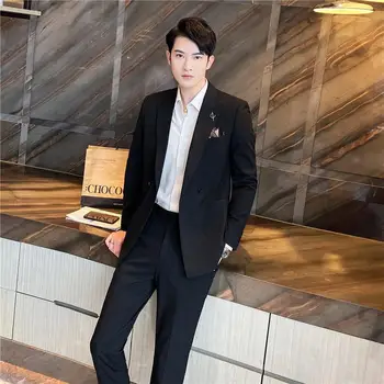 2 vnt Vyriškas laisvalaikio kostiumas 2023 Nauja korėjietiška versija Juodas plonas prigludęs ir gražus jaunikio vestuvinis kostiumas Dviejų dalių vyriški