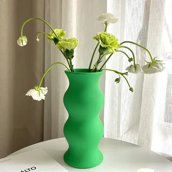 Antikvarinis vėjo pasukimas Gėlių butelis Žalias keraminis Matinis dekoratyvinis vazos Aukštos išvaizdos lygio dekoro priedai namams